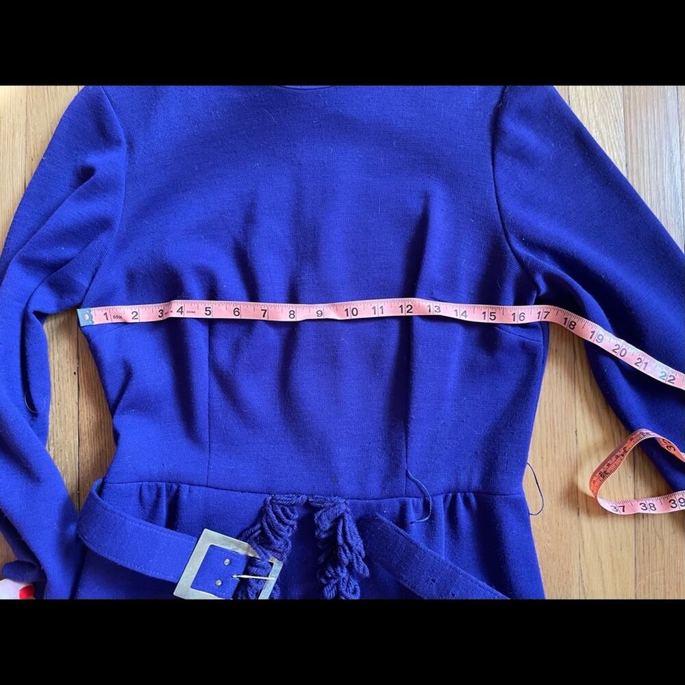 70s Does 40s Purple Long Sleeved Knit Dress w. Peplum Fringe Skirt - Picture 6 of 10